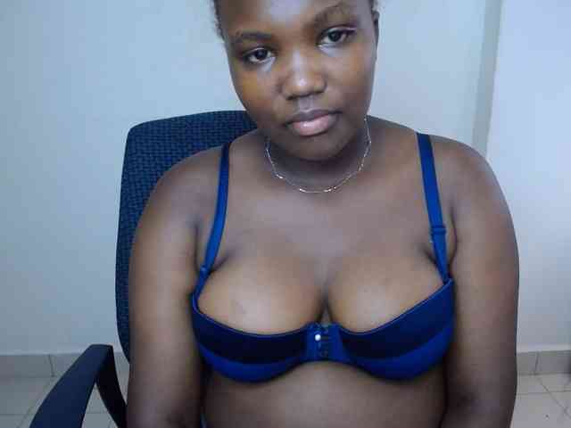 KittyKissess02
