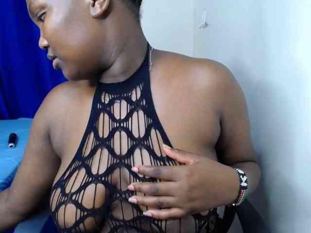 KittyKissess02 webcam
