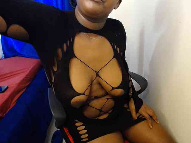 KittyKissess02 webcam