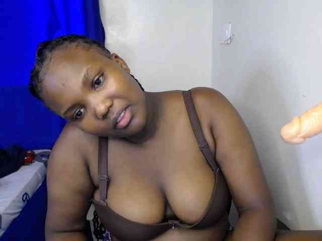 KittyKissess02 webcam