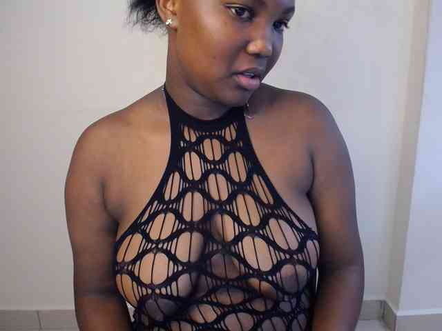 KittyKissess02 webcam