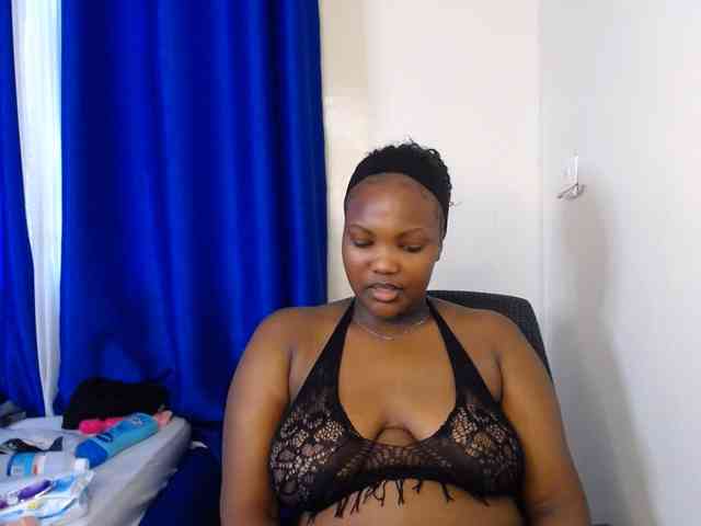 KittyKissess02 webcam