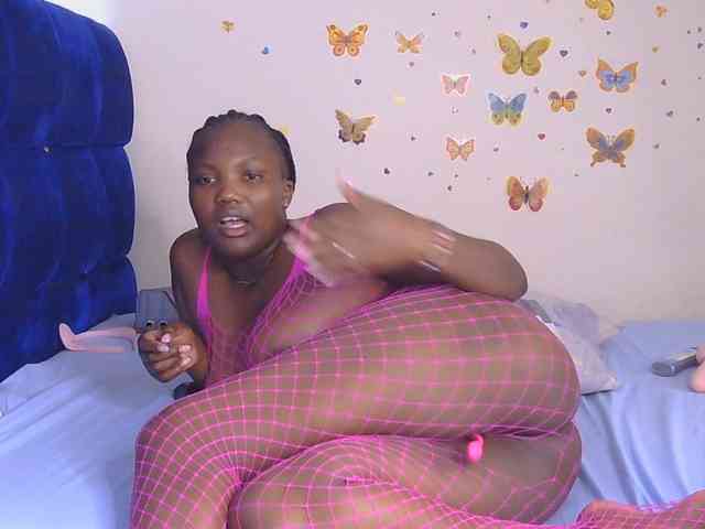 KittyKissess02
