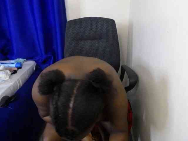 KittyKissess02 webcam