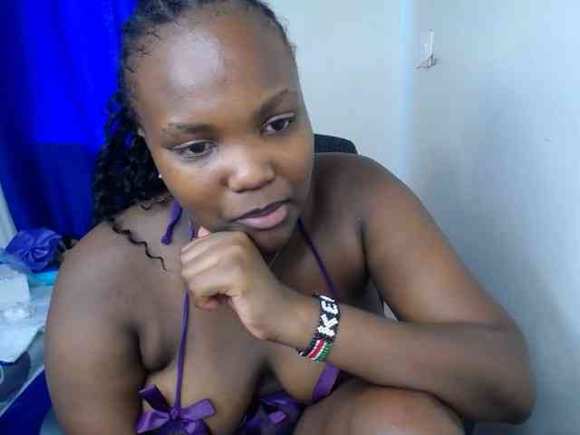 KittyKissess02 KittyKissess02