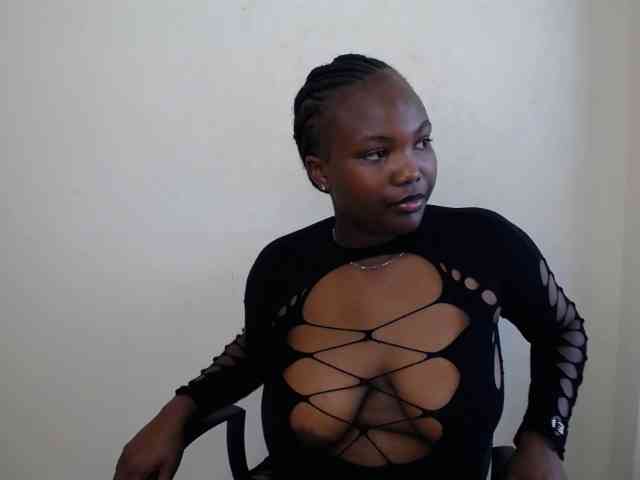 KittyKissess02