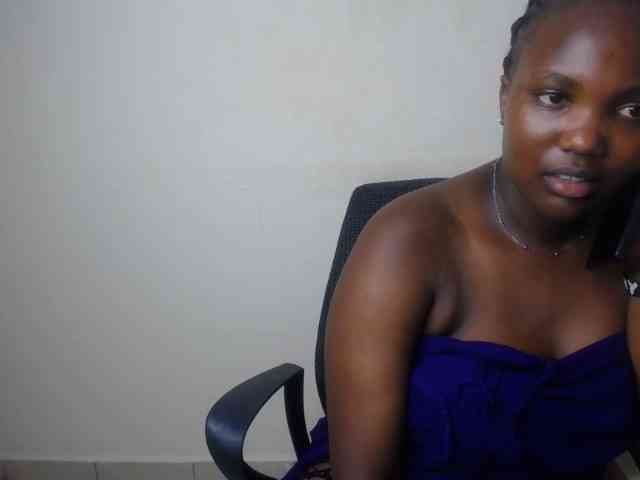 KittyKissess02