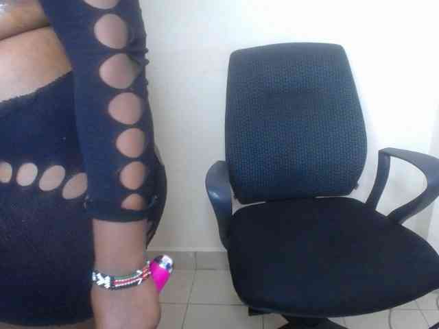 KittyKissess02