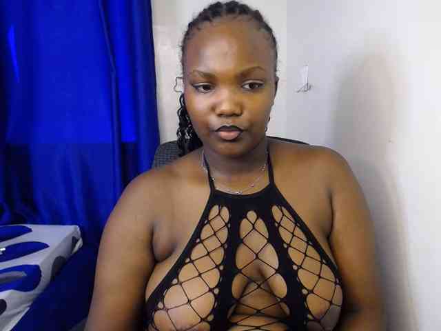 KittyKissess02