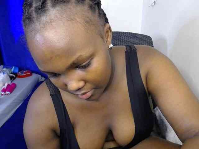KittyKissess02 webcam
