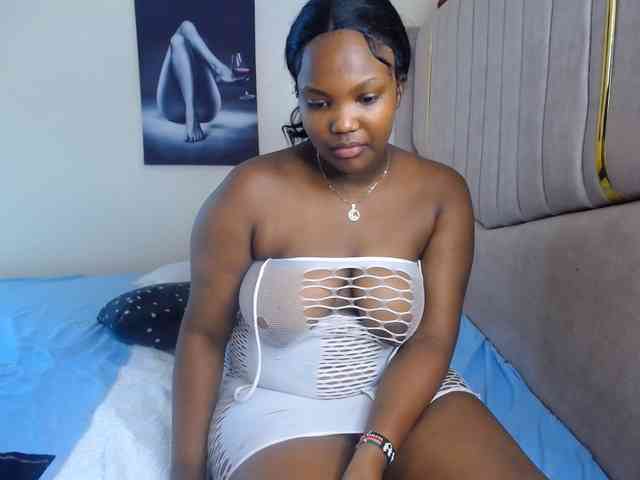 KittyKissess03