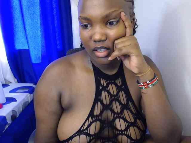 KittyKissess02