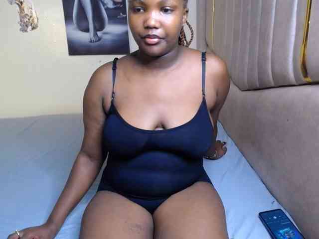 KittyKissess03