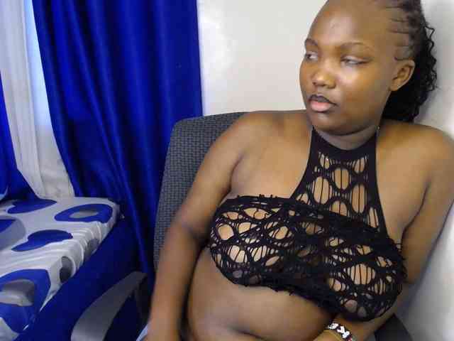 KittyKissess02