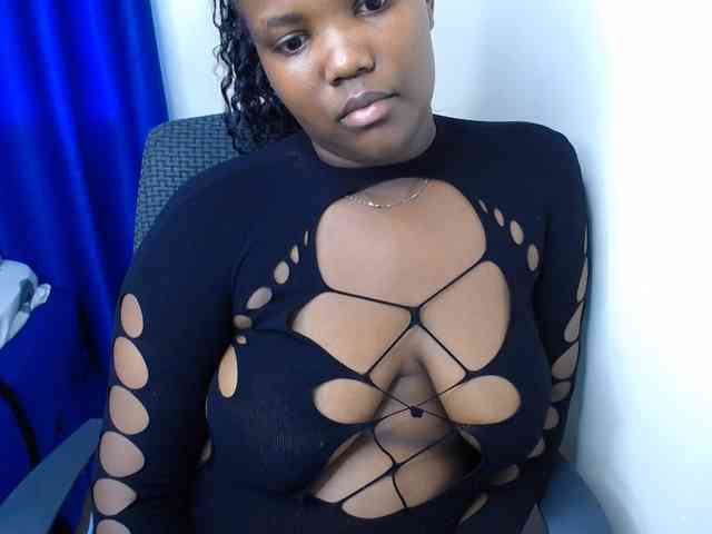 KittyKissess02 webcam
