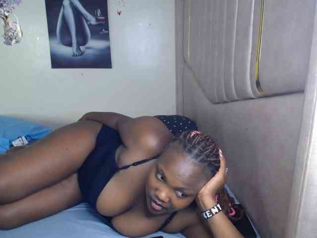 KittyKissess03