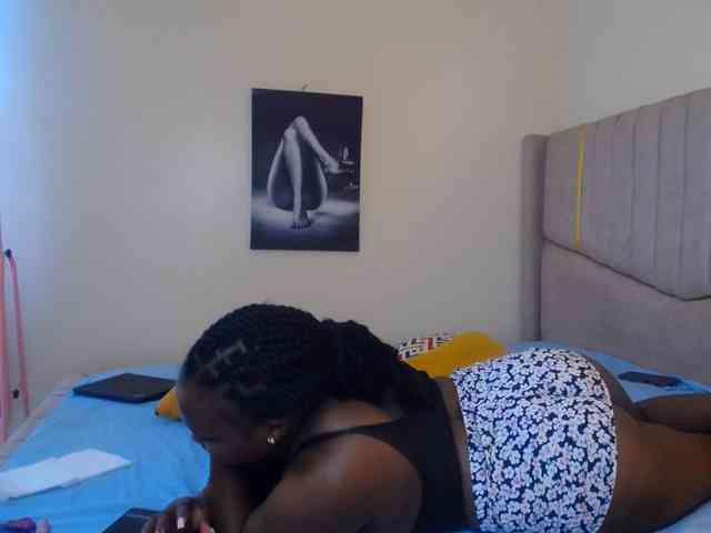 KittyKissess02 webcam