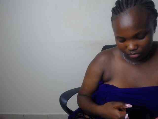 KittyKissess02