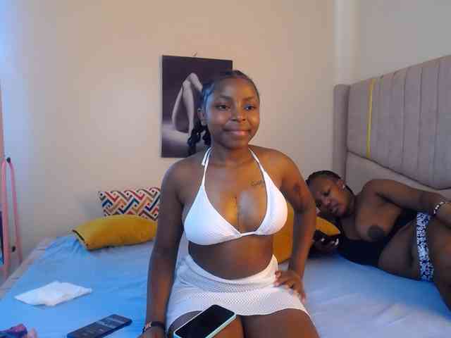 KittyKissess02 webcam