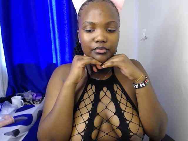 KittyKissess02 webcam