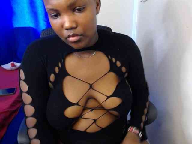 KittyKissess02 webcam
