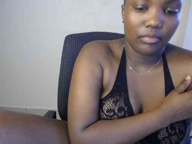 KittyKissess02