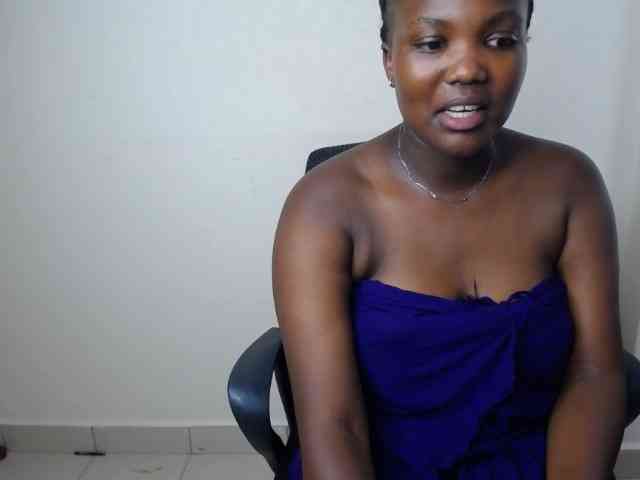 KittyKissess02