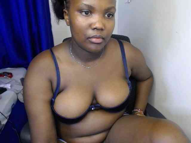 KittyKissess02 webcam