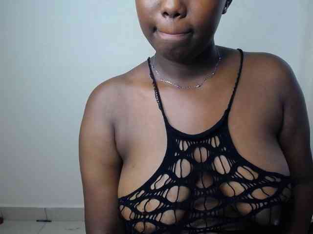 KittyKissess02