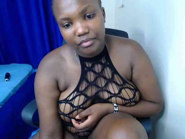 KittyKissess02 webcam