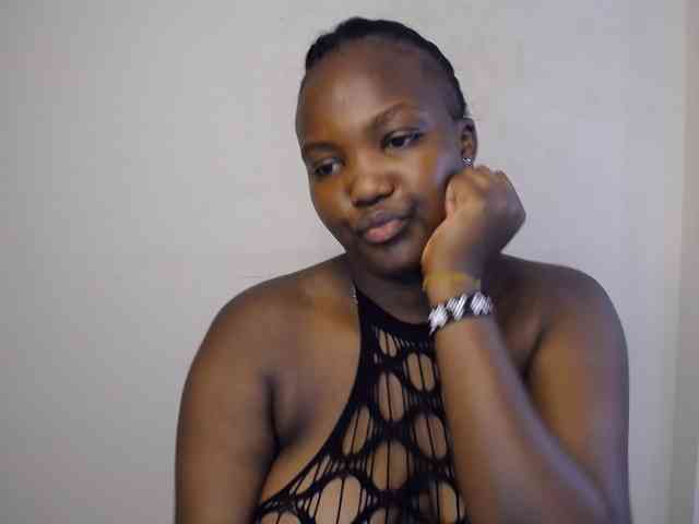 KittyKissess02 webcam