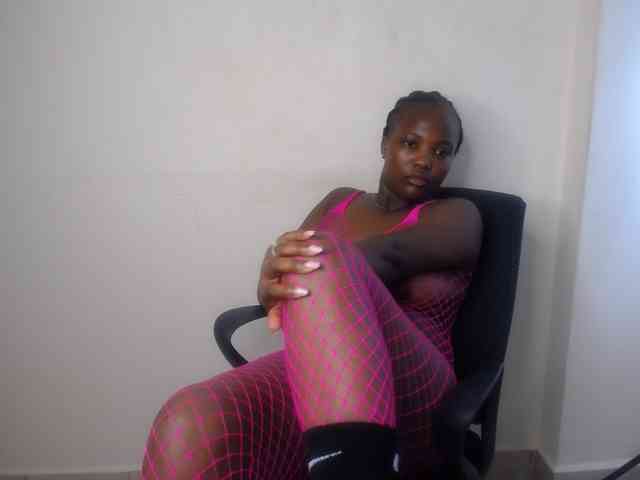 KittyKissess02
