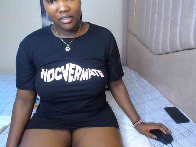 KittyKissess03