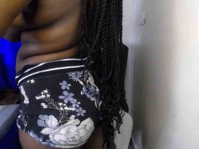 KittyKissess02 KittyKissess02