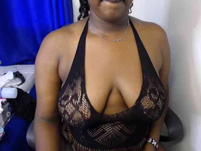 KittyKissess02 KittyKissess02