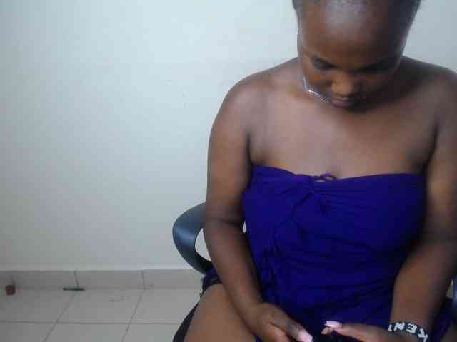 KittyKissess02