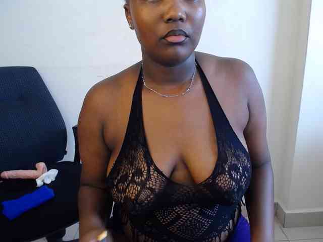 KittyKissess02