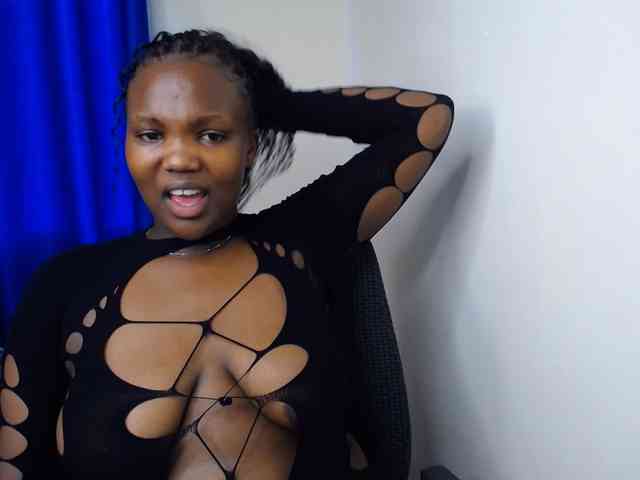 KittyKissess02 KittyKissess02
