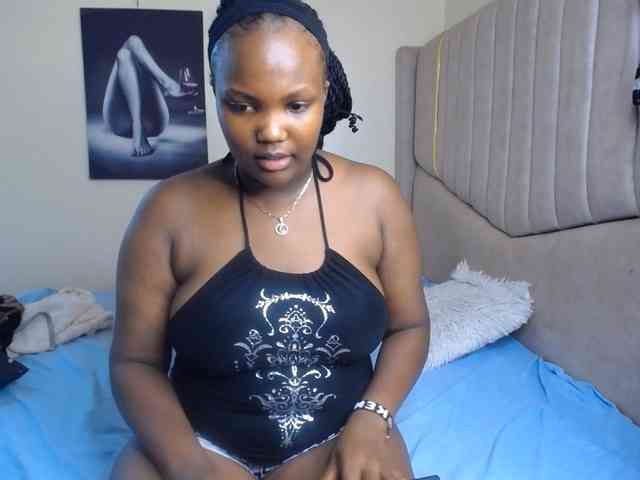 KittyKissess02