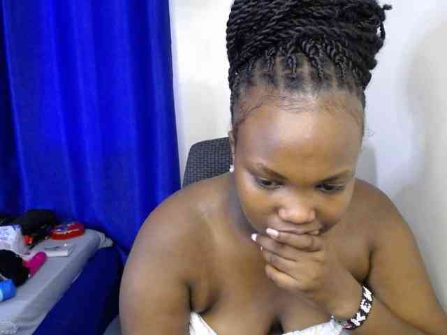 KittyKissess02 webcam
