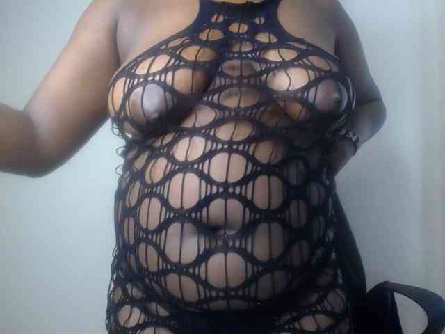 KittyKissess02