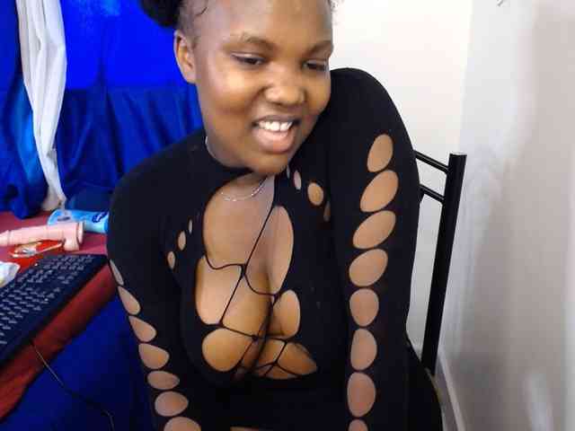 KittyKissess02 webcam