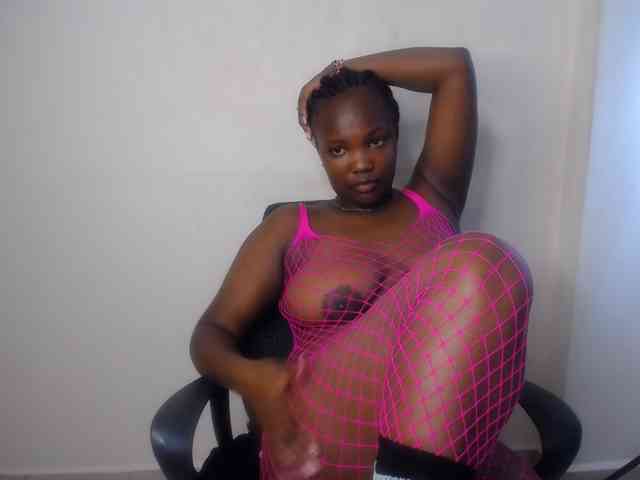 KittyKissess02