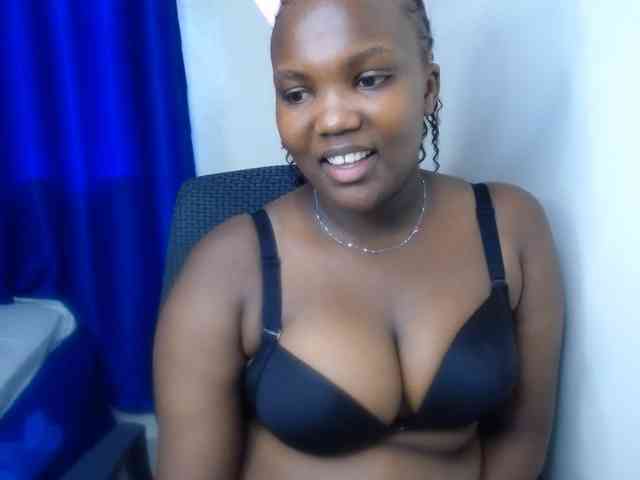 KittyKissess02
