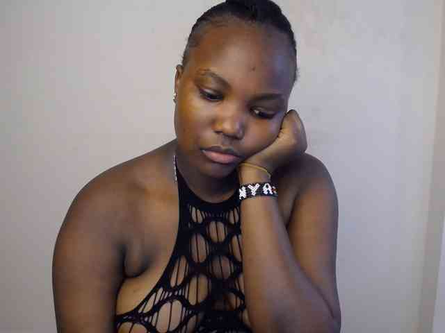 KittyKissess02 KittyKissess02