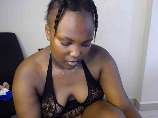KittyKissess02