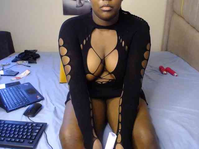 KittyKissess02 KittyKissess02