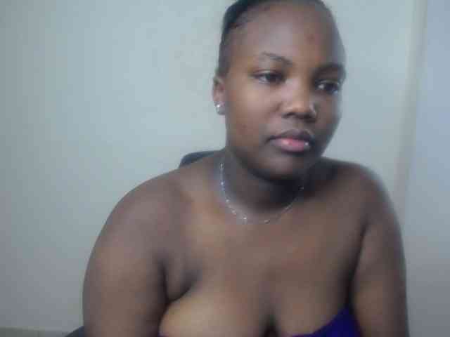 KittyKissess02