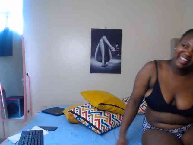 KittyKissess02 webcam