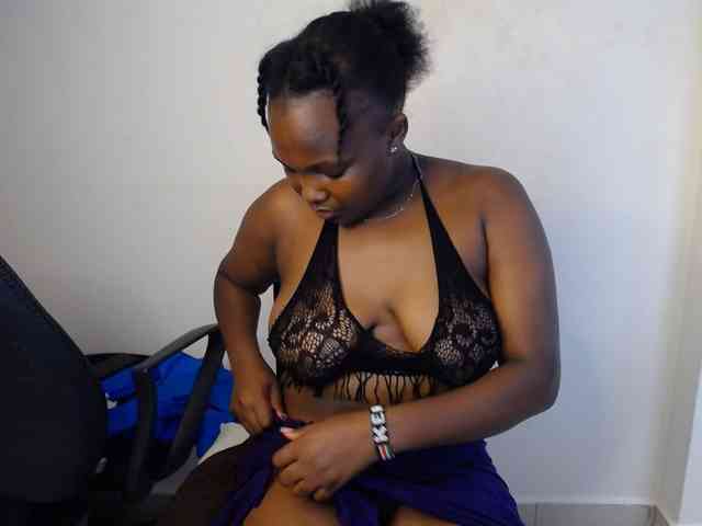 KittyKissess02 webcam